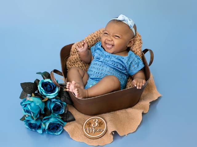 Acompanhamento Mensal Menina de Ísis - 3 meses