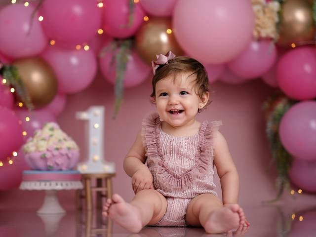 Bebês de Smash the Cake Luiza