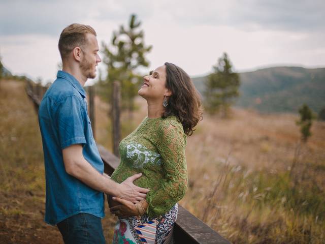 Gestante de à espera da Nina