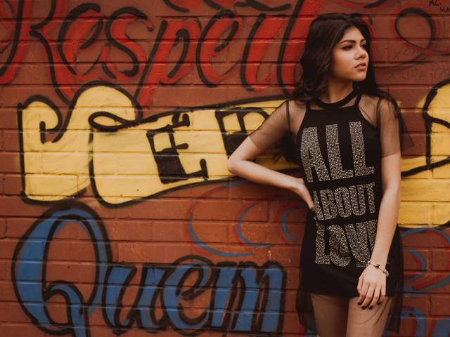 Feminino de Ester - 15 anos