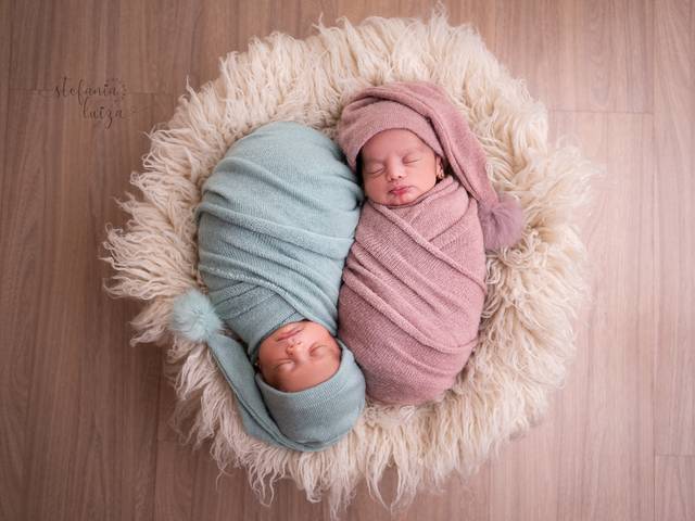Newborn de Newborn Gêmeas - Maite e Isis