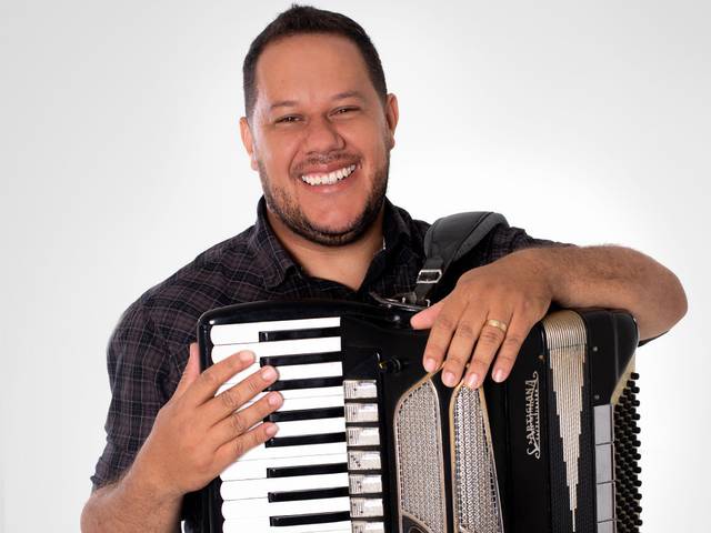 studio de Ensaio de Fotos para o cantor Marcinho do Acordeon