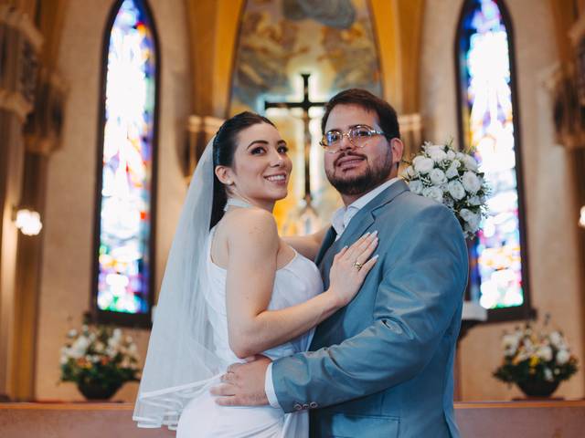 Casais e Casamentos  de Diully e Vinicius | Ensaio fotográfico de pré casamento na Catedral de Pedra em Canela