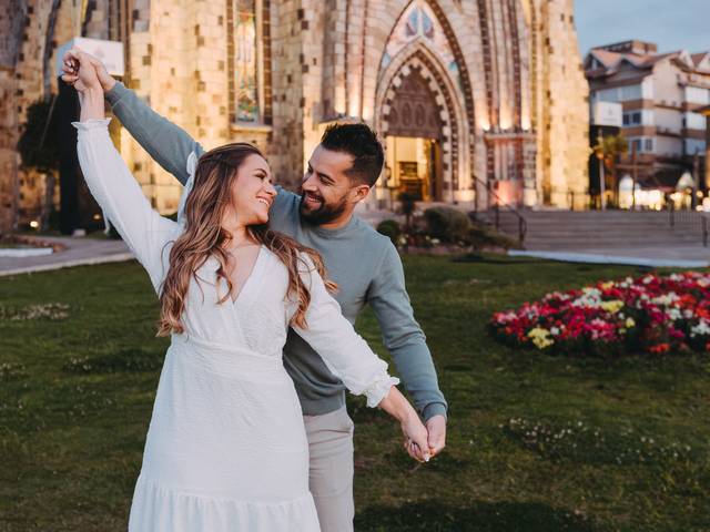 Casais e Casamentos  de Renovação de Votos na Catedral de Pedra em Canela: Izabela & Jean e um lindo ensaio fotográfico na Serra Gaúcha. 