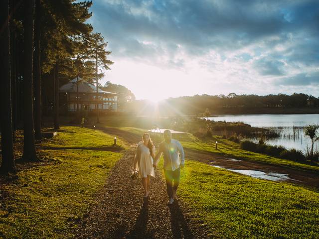 Casais e Casamentos  de Bruna e Guilherme| Ensaio fotográfico de pré casamento (Pré Wedding) no Tedesco EcoPark em São Francisco de Paula 