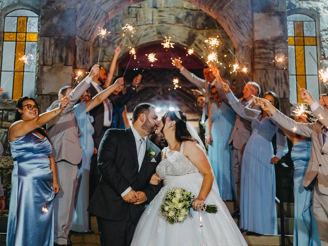 Casais e Casamentos  de Fotografia de casamento Bruna e Guilherme na Capela Santa Cecília, em Canela, Rio Grande do Sul.