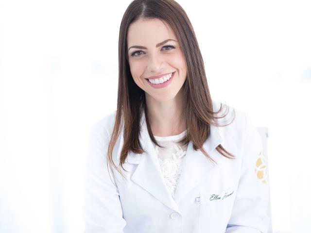 Retrato Corporativo de Fotos de Perfil Profissional no Studio (Profissão Naturopata e Coach) 