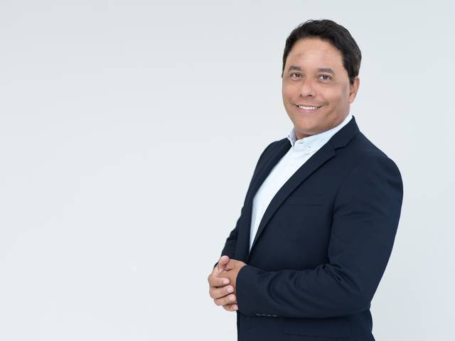 Retrato Corporativo de Fotos de Perfil Profissional Escritor Jaime Ribeiro