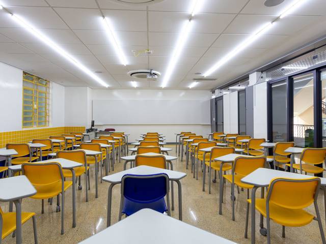 Arquitetura e Interiores de CriaMobile: Colégio Loyola