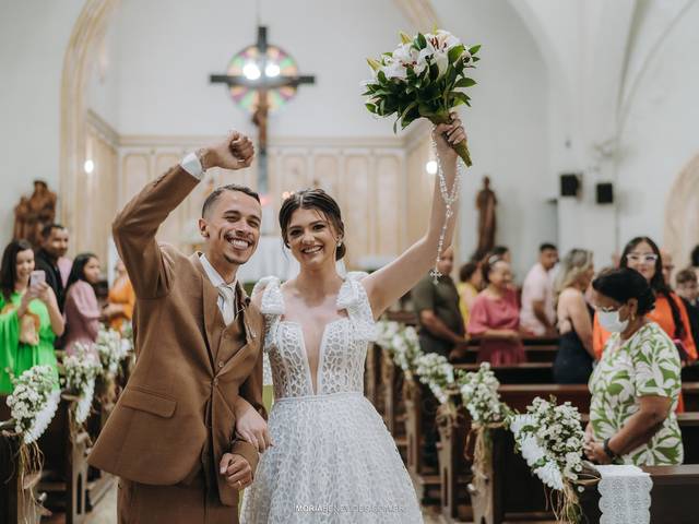 Fotografia de Casamento de Laura e Fernando - Igreja São José Operário João Monlevade (MG) - Fotografia de Casamento