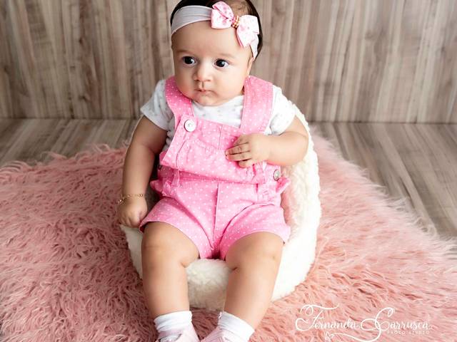 Infantil de 3 meses da Lívia