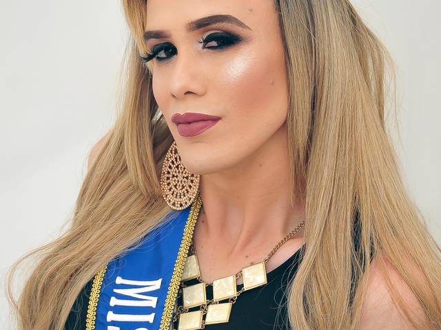 Feminino de Bárbara Kaemmilly