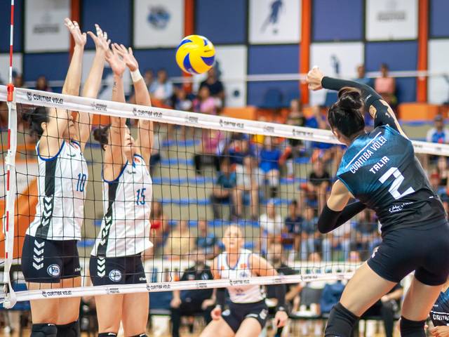 ESPORTES de SUPERLIGA FEMININA DE VÔLEI (CURITIBA VÔLEI x PINHEIROS)