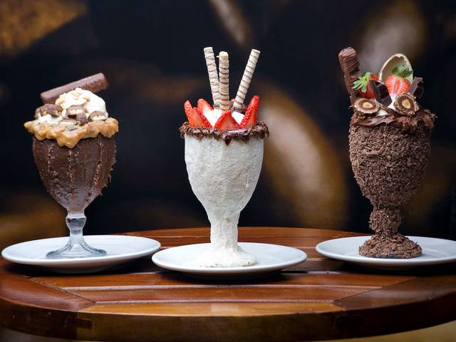 Restaurantes de CAFETERIA E SORVETERIA ALPINNE