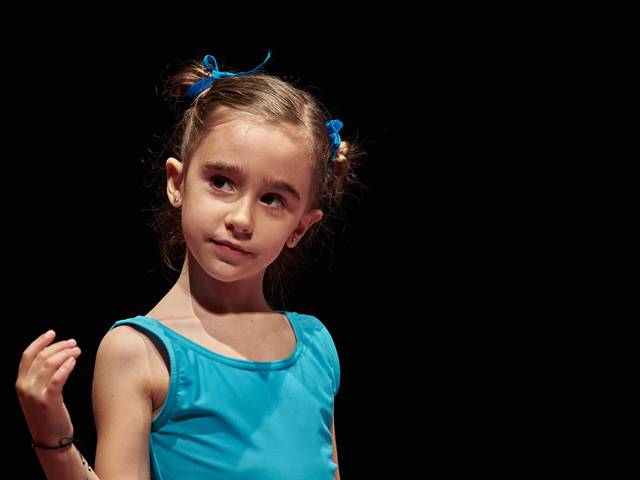 Estudio de Espetáculo de Dança - Lara