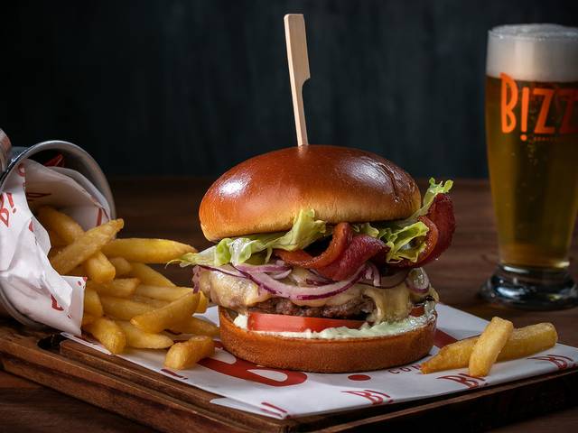 Alimentos e Produtos de Hamburgers e Porções - Bizz! Conveniência