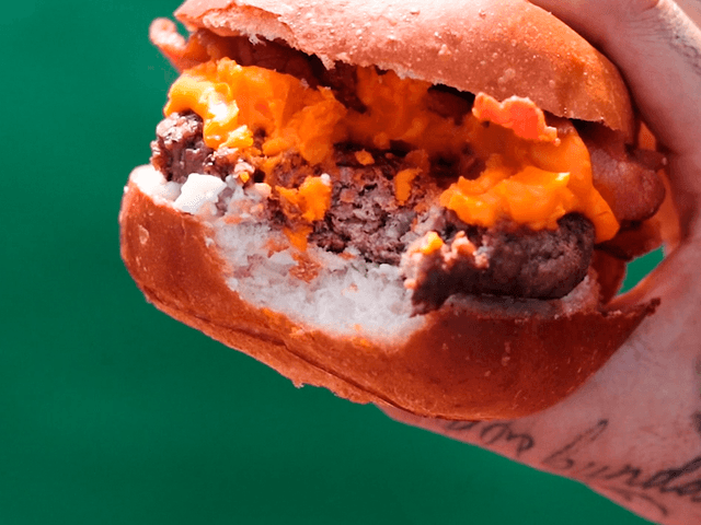 Empresas de Burguer Box + Coca Cola 