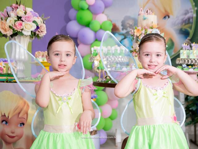 Infantil de Helena e Júlia 4 Anos