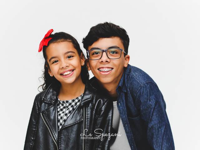 No estúdio de Ensaio família no estúdio