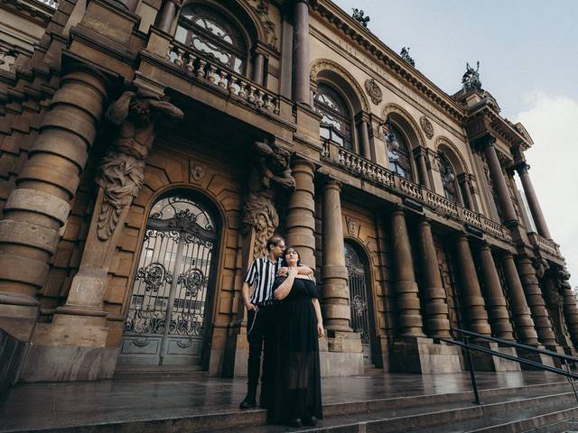 Ensaios Pré Wedding de Ensaio Pré Wedding no Centro Histórico de São Paulo: Duda e Renan