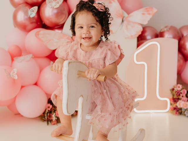 Smach The Cake de Smash The Cake em comemoração ao primeiro aninho da princesinha Melissa