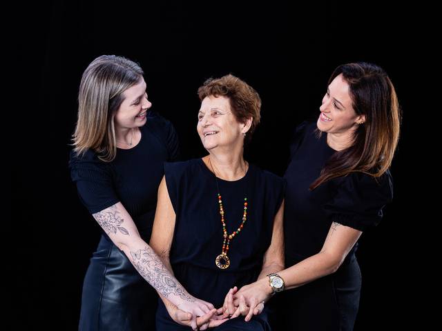 Família de ENSAIO DE FAMÍLIA FUNDO PRETO 