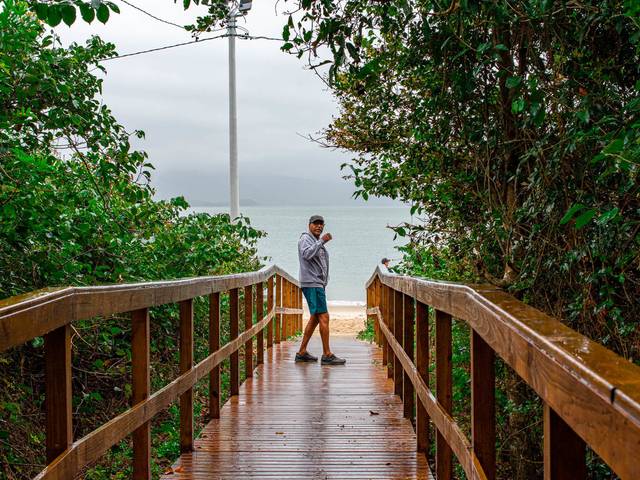 Lazer de Passeio na Daniela - Praia Brava e Ribeirão da Ilha - Florianópolis