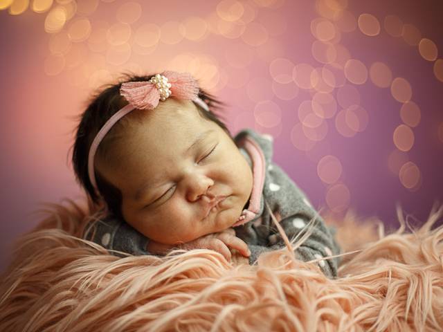 Newborn de Ensaio Newborn Gêmeas - Nina e Bela