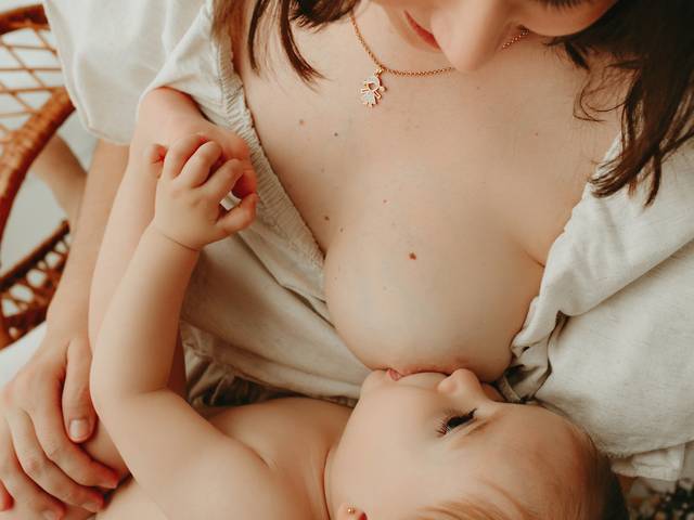 Mini Sessão Amamentar Vale Ouro 2023 de Mayara e Lorena - Amamentar Vale Ouro 