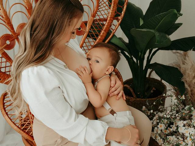 Mini Sessão Amamentar Vale Ouro 2023 de Mariza e João Pedro - Amamentar Vale Ouro 