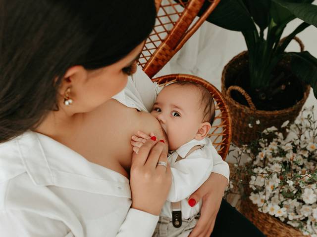 Mini Sessão Amamentar Vale Ouro 2023 de Gabriela e Pedro - Amamentar Vale Ouro 