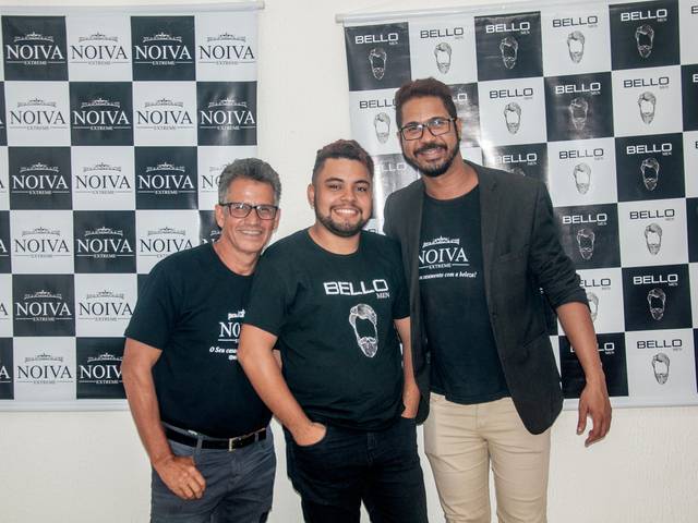 Curso para Barbeiros de Curso para Barbeiros e Cabelereiros, Org: Xavier Nascimento
