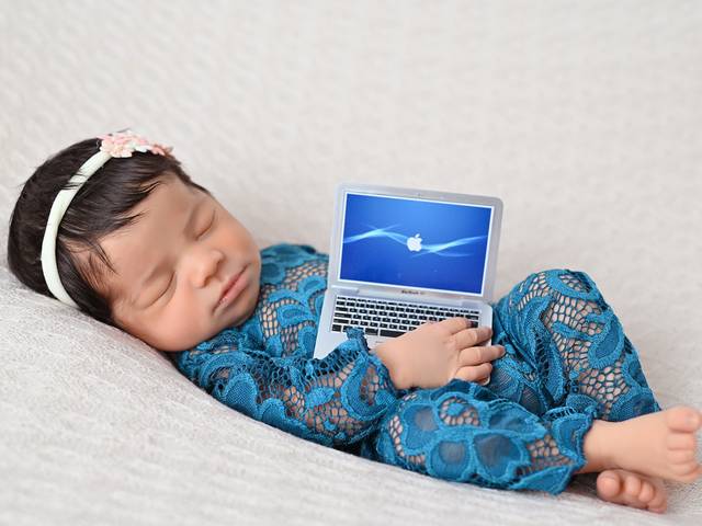 Newborn de NEWBORN | MEL 