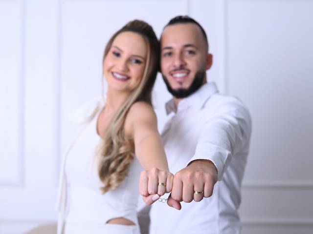 Casal e Família de ENSAIO CASAL | JUNIOR E PAULA ♡