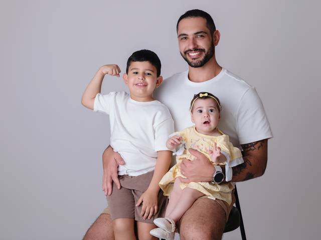 Casal e Família de Familiar | Laura