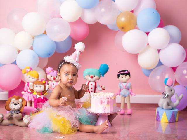 Smash the Cake de SMASH THE CAKE | LÍVIA - CIRCO ROSA