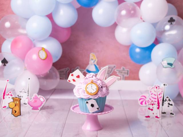 Smash the Cake de SMASH THE CAKE | SOPHIA - ALICE NO PAIS DAS MARAVILHAS