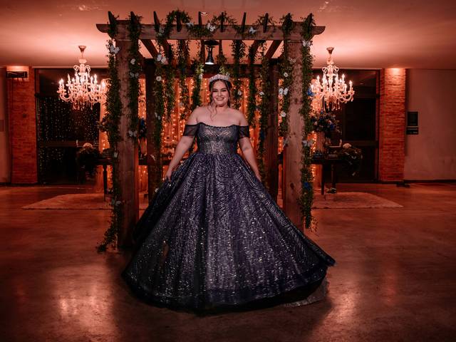 15 anos de Mirella Magalhães