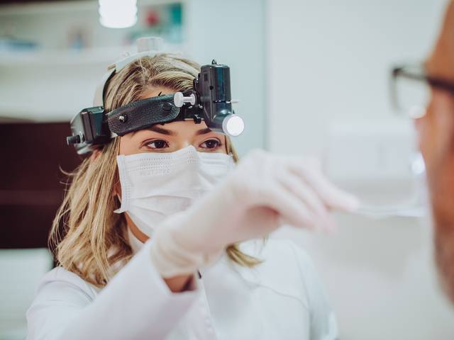 Corporativo de Ensaio Corporativo Dra. Júlia Dutra | Otorrino