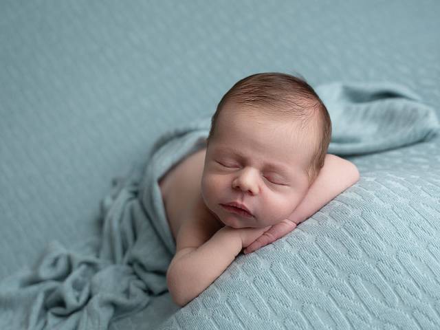 Newborn de Newborn - um ensaio cheio de detalhes e cuidados