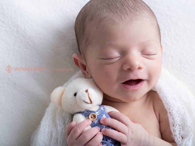 NEWBORN de BOOK ENSAIO NEWBORN RAFAEL