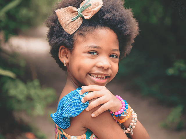 Projeto Meu Cabelo Crespo, Minha Raiz de MANU 5 ANOS