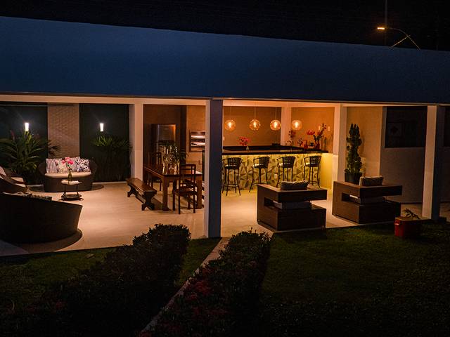 Fotografia Corporativa de Ingrid Macias - Arquiteta - Churrasqueira