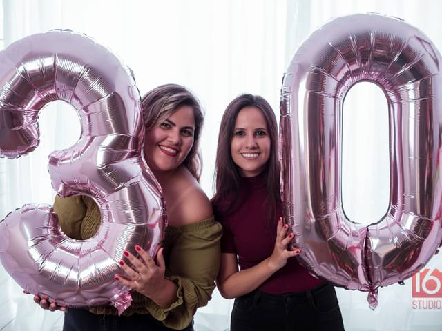 Ensaio Feminino de Ensaio B-Day - Leticia e Vanessa