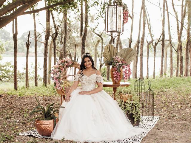 15 Anos de REBECA EM SEU ENSAIO DEBUTANTE