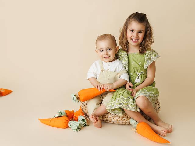 Crianças de Páscoa 2024