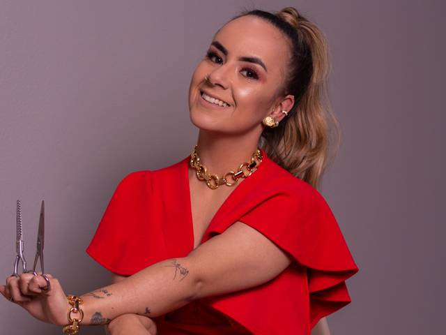 CORPORATIVO de Mayara Goulart