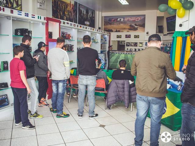 INSTITUCIONAIS de Copa do Mundo de Fifa 18 - GD INFO
