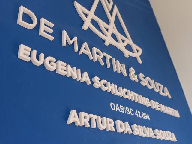 INSTITUCIONAIS de De Martin e Souza