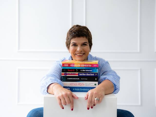 Corporativo de Simone Klain: Treinadora